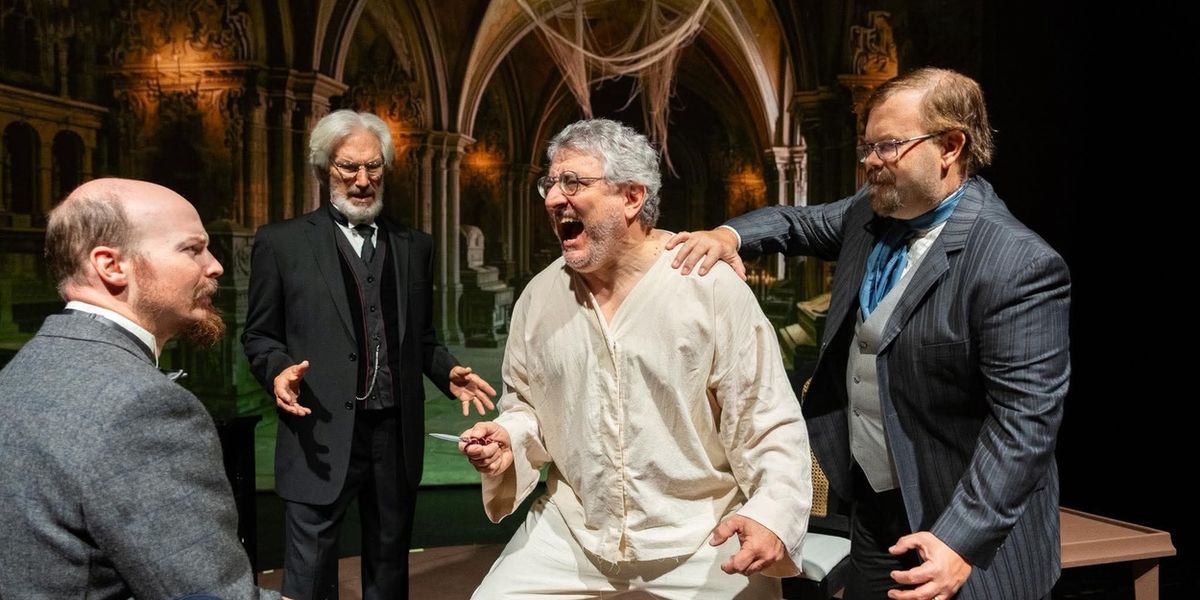 Review: DRACULA at Carlisle Theatre