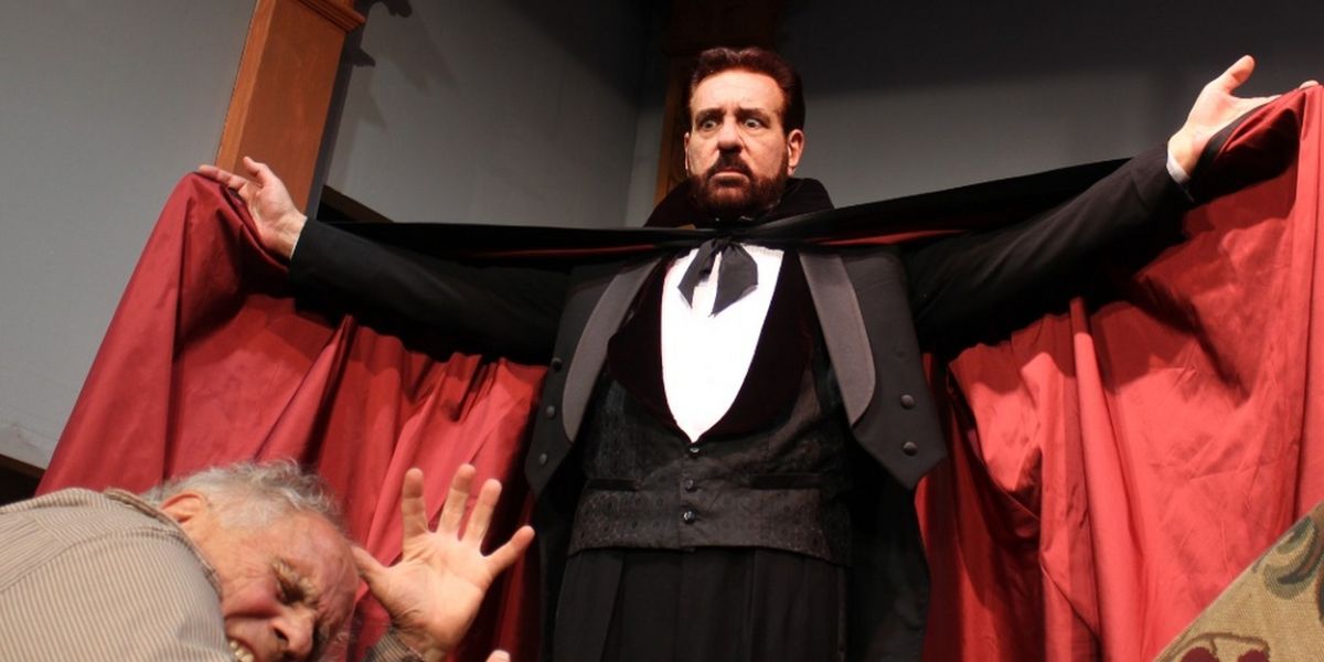 Review: DRACULA at Elmwood Playhouse
