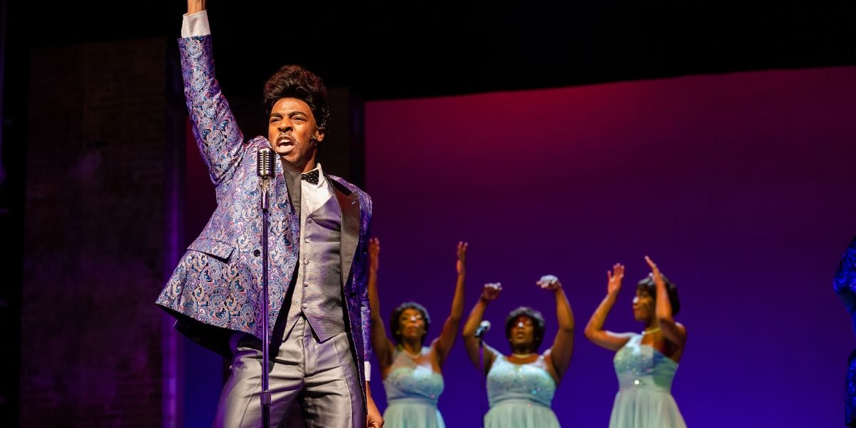 Review: DREAMGIRLS at The Phoenix Theatre Company