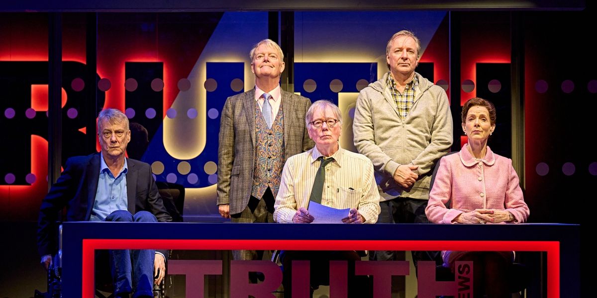 Review: DROP THE DEAD DONKEY: THE REAWAKENING, Richmond Theatre