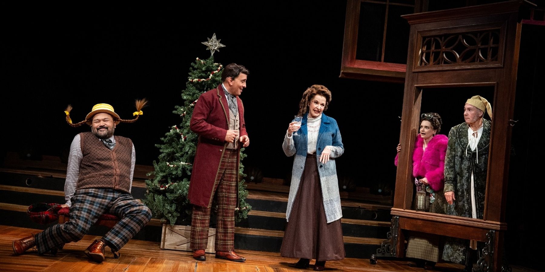 Review: EBENEZER SCROOGE’S BIG JERSEY CHRISTMAS SHOW at GSP-Holiday Fun for All