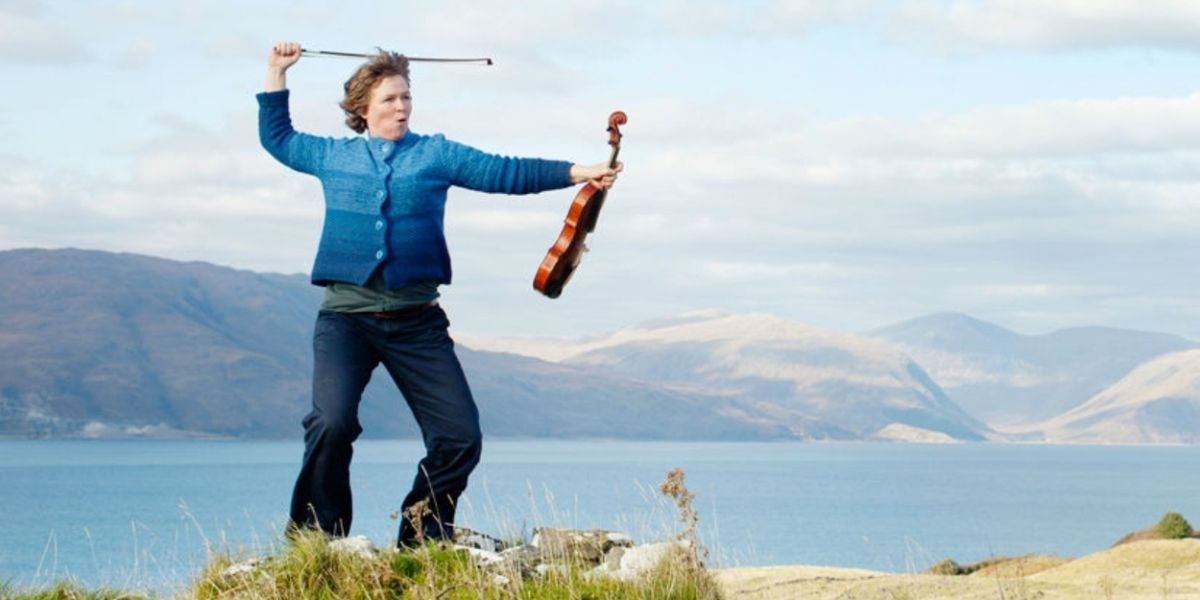 EDINBURGH 2025: Review: MAIRI CAMPBELL: PULSE (PENDULUM TRILOGY), Scottish Storytelling Centre