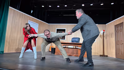 Review: ELVIS HAS LEFT THE BUILDING at ACTA Theatre