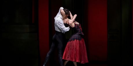 Review: EUGENE ONEGIN at Lyric Opera Of Chicago Photo