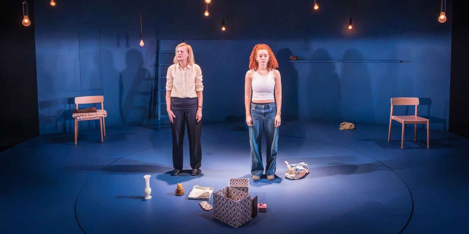 Review: EVENING ALL AFTERNOON, Donmar Warehouse  Image