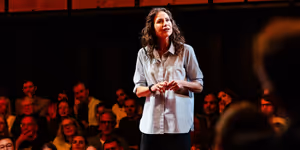 Review: EVERY BRILLIANT THING, starring Minnie Driver, @sohoplace
