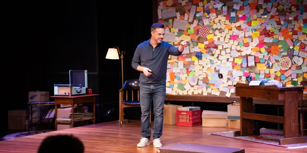 Review: EVERY BRILLIANT THING at Fulton Theatre