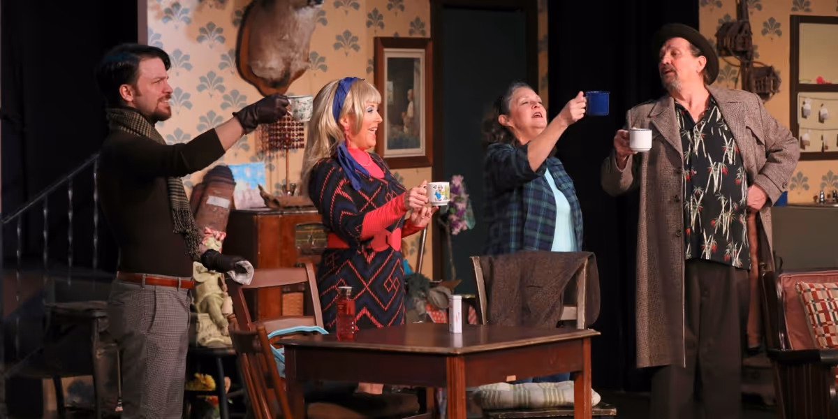 Review: EVERYBODY LOVES OPAL at Murry's Dinner Playhouse