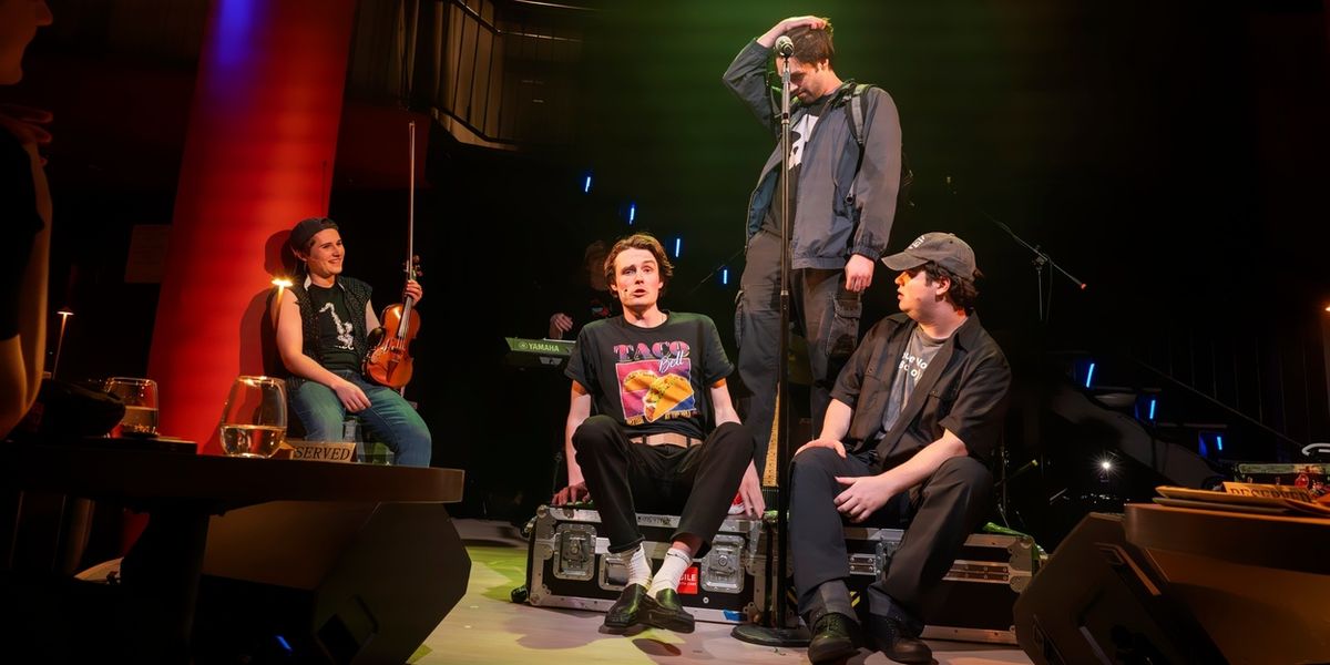 Review: FALLING OUT Turns Chelsea Table + Stage into an Open Mic Confessional