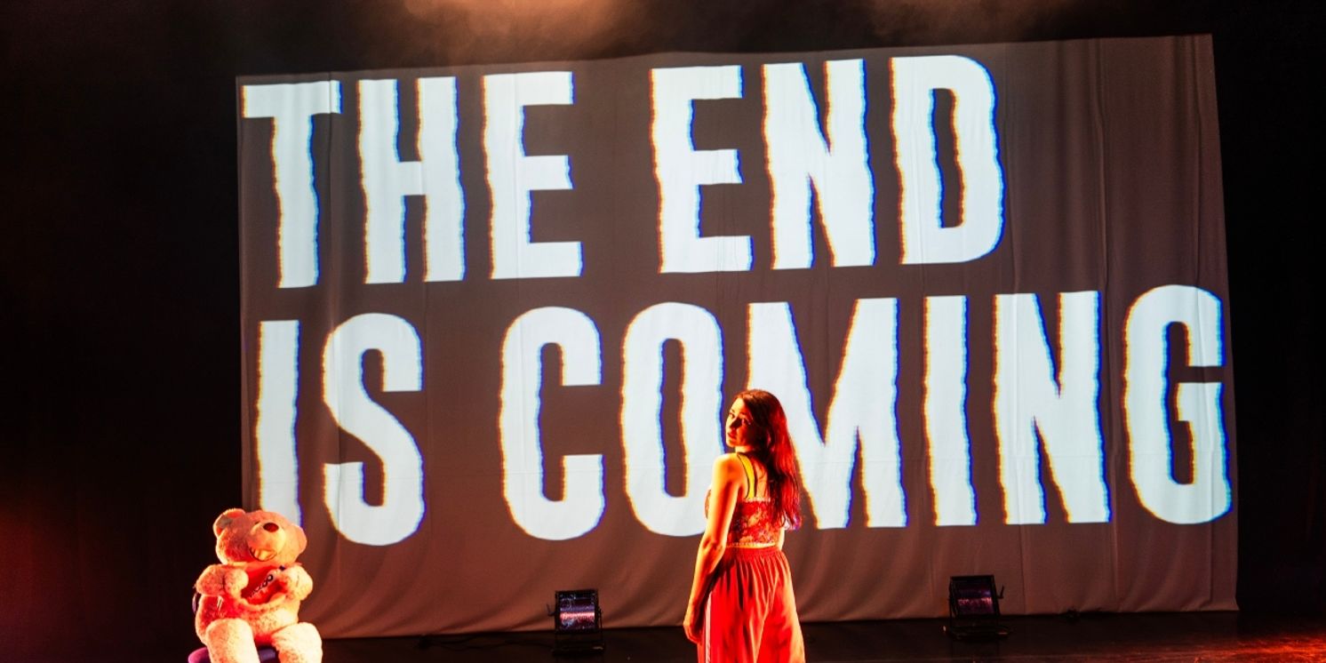 Review: FAMEHUNGRY, The Place  Image