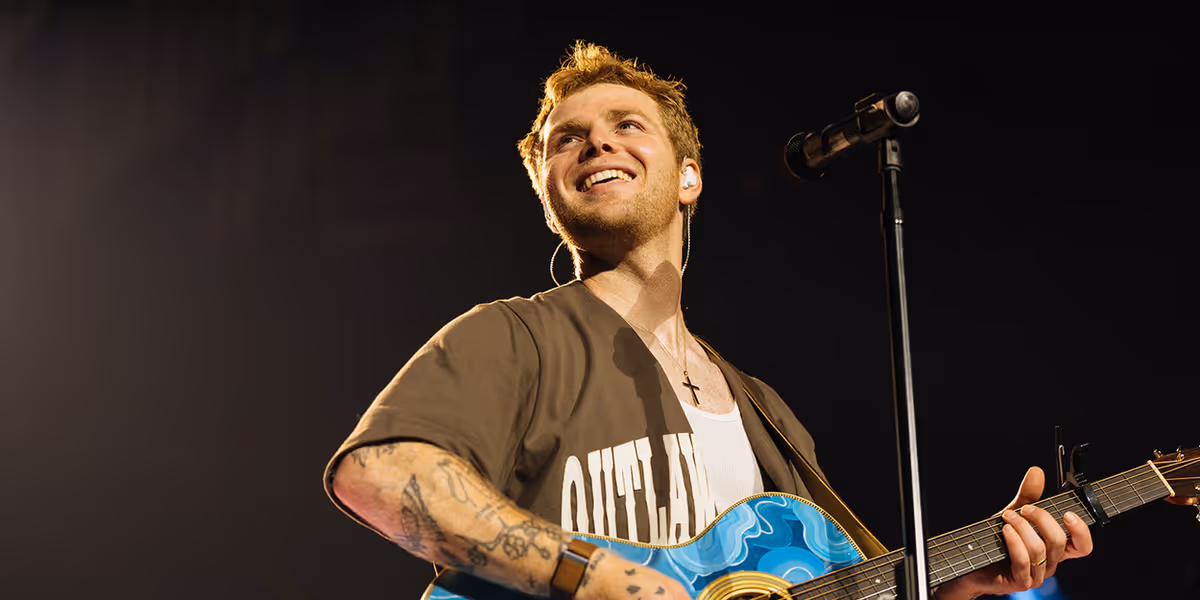 Review: FINDING FAMILY ON THE ROAD TOUR 2026 - ALEX WARREN at Grand Casino Arena