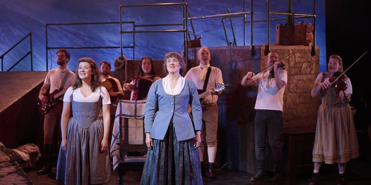Review: FLORA, Pavilion Theatre
