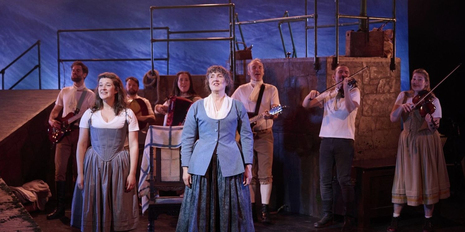 Review: FLORA, Pavilion Theatre  Image