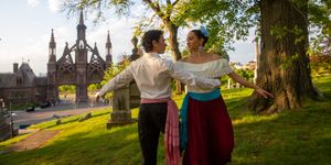 Review: FRIDA, DIEGO AND THE DAY OF THE DEAD Brings Green-Wood Cemetery to Life
