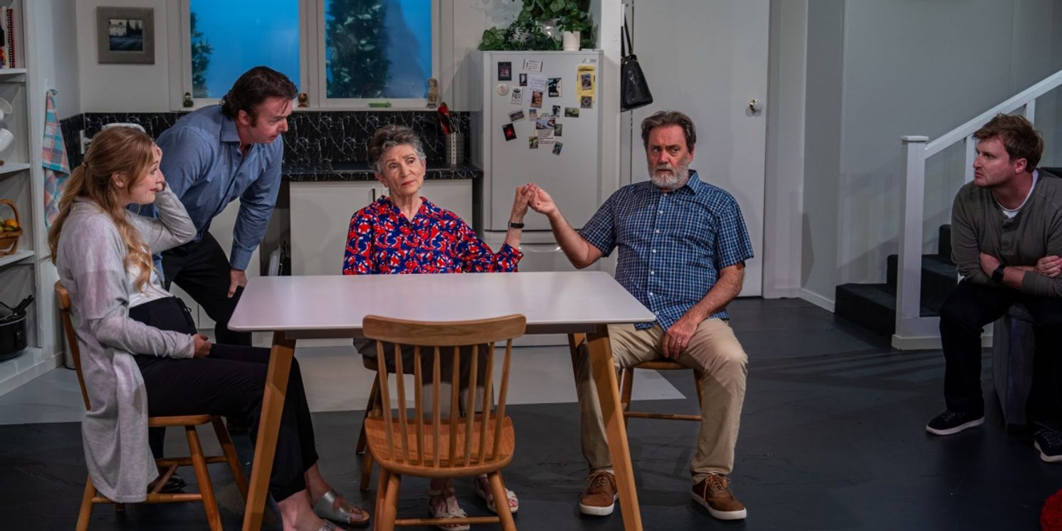 Review: GRAND HORIZONS by Bess Wohl at HOWICK LITTLE THEATRE  Image