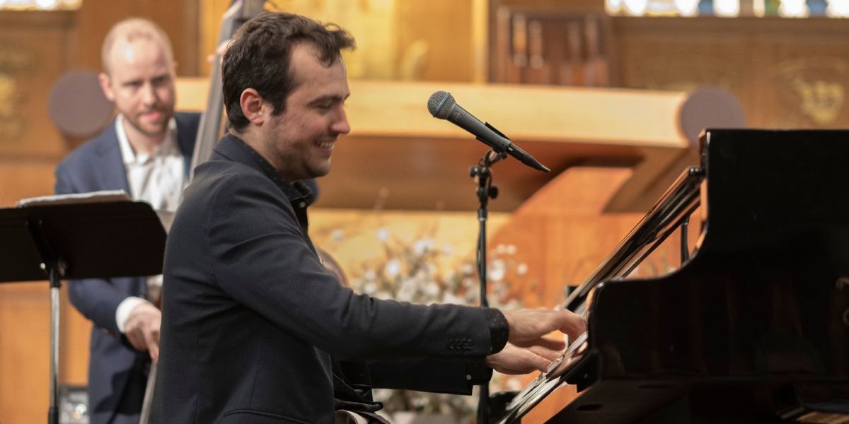 Review: Guy Mintus Thrills in RHAPSODY IN BLUE & WHITE at Stephen Wise Free Synagogue