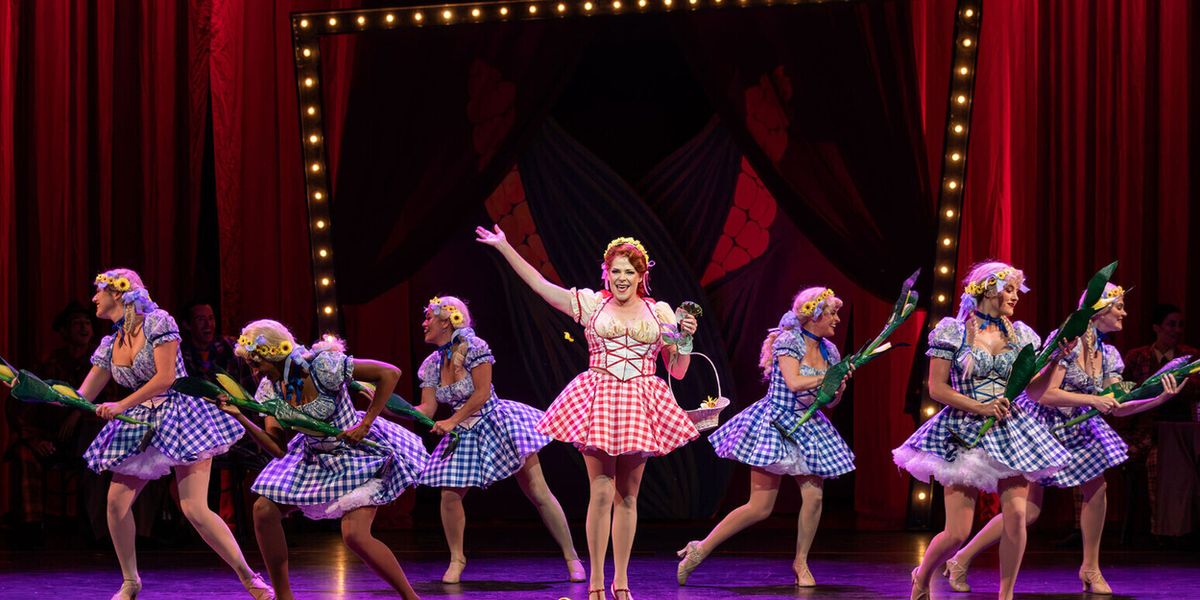 Review: GUYS AND DOLLS at Moonlight Stage