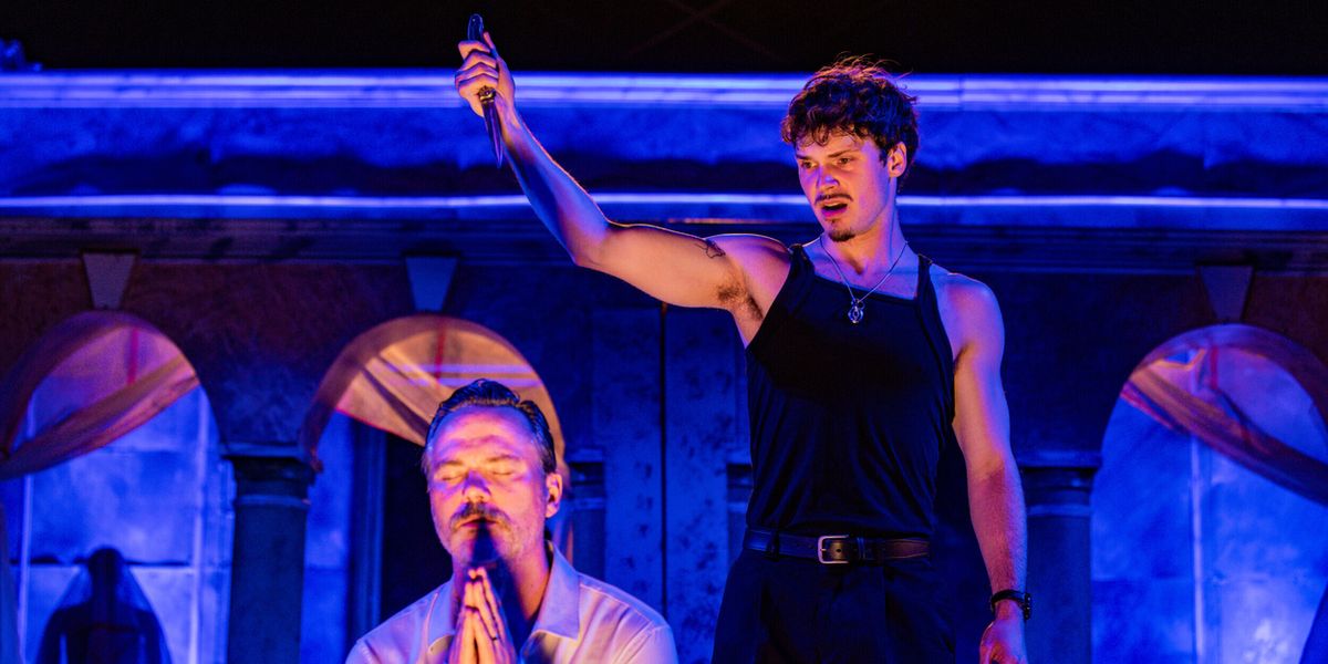 Review: HAMLET at Oak Park Festival Theatre, Oak Park IL