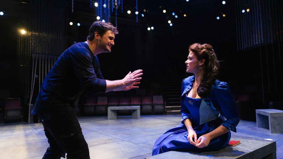 Review: HAMLET at Union Arts Center