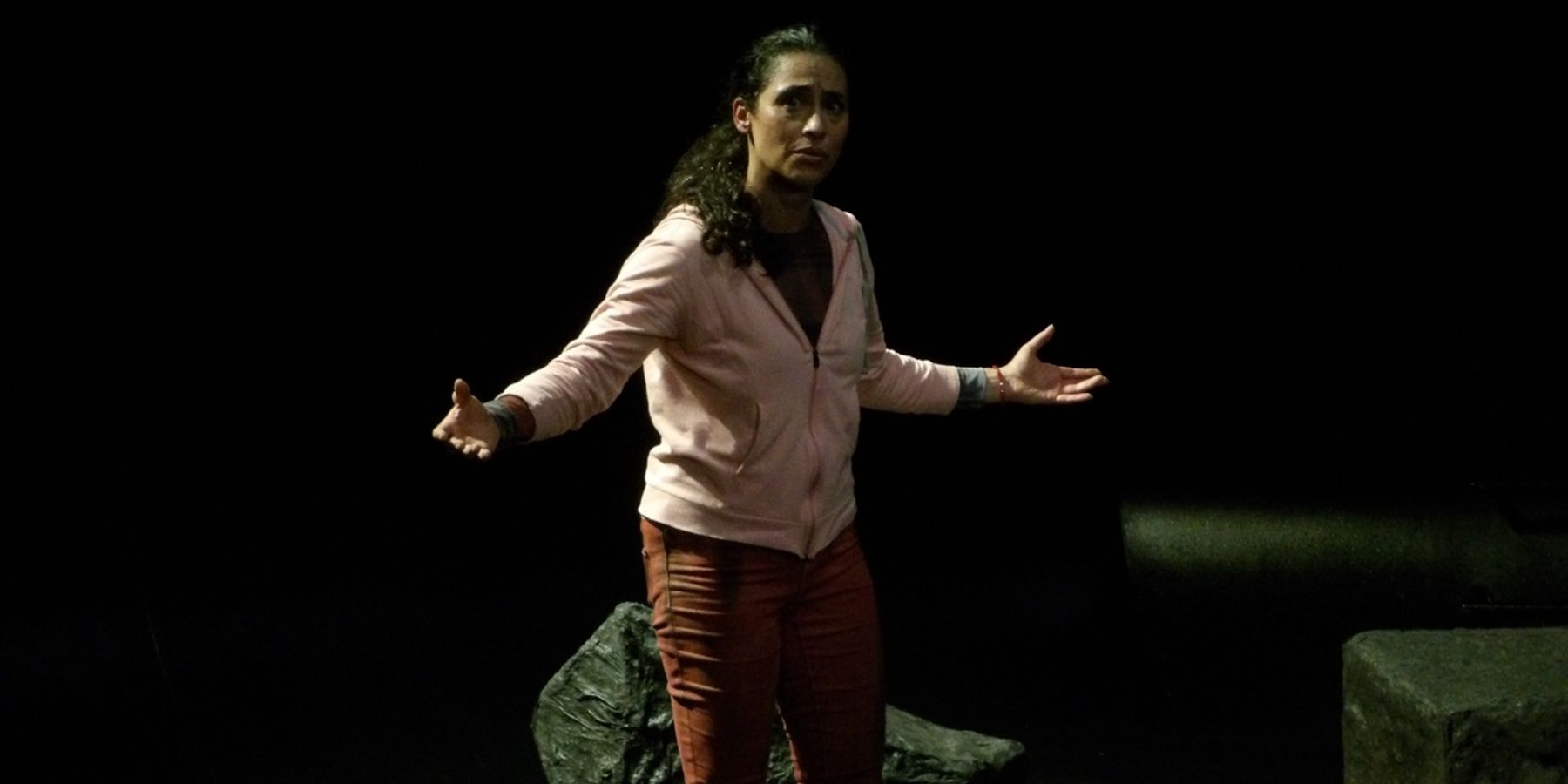 Crítica: HASTA ENCONTRARTE at Foro Sor Juana Inés De La Cruz