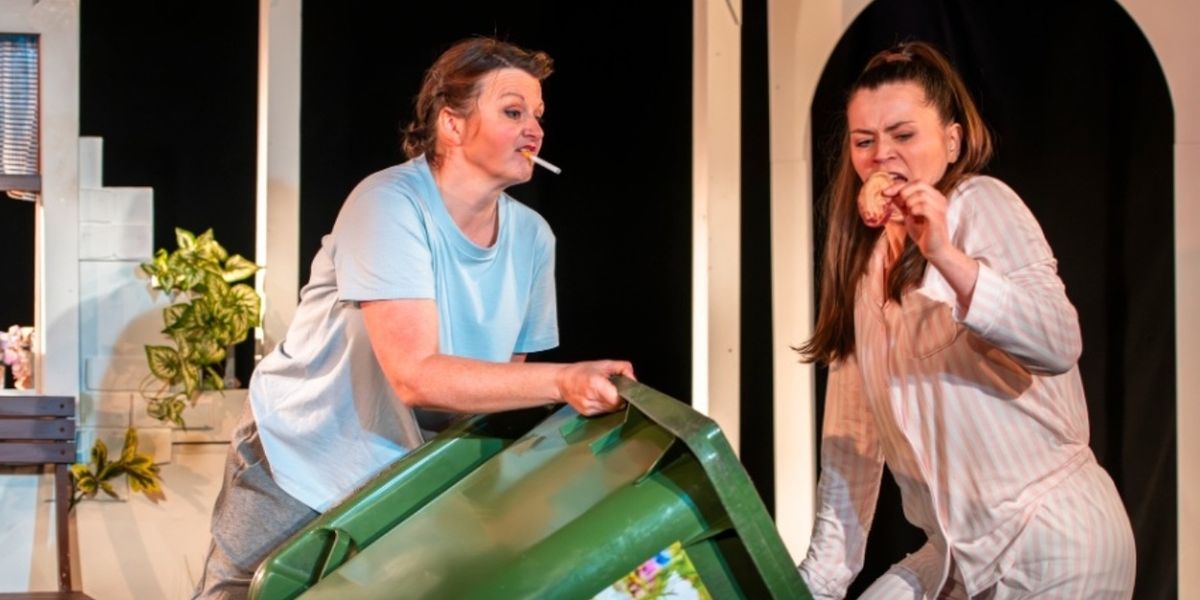 Review: HAUNS AFF MA HAUNTED BIN! Oran Mor