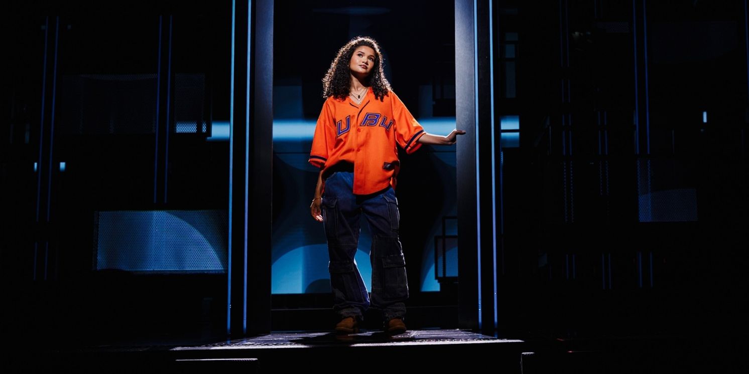 Review: HELL'S KITCHEN National Tour Presented by Broadway In Chicago  Image