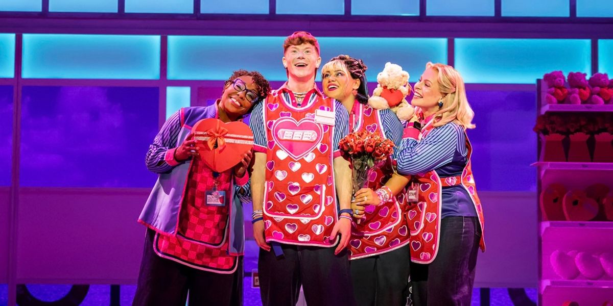 Review: HERE & NOW, New Wimbledon Theatre