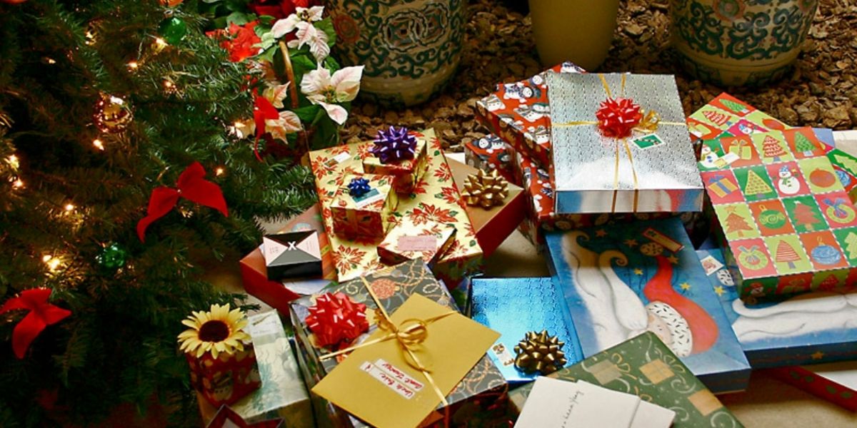 Review: Michael Colby's HOLIDAY REGARDS at Urban Stages Is a Lovely Treat