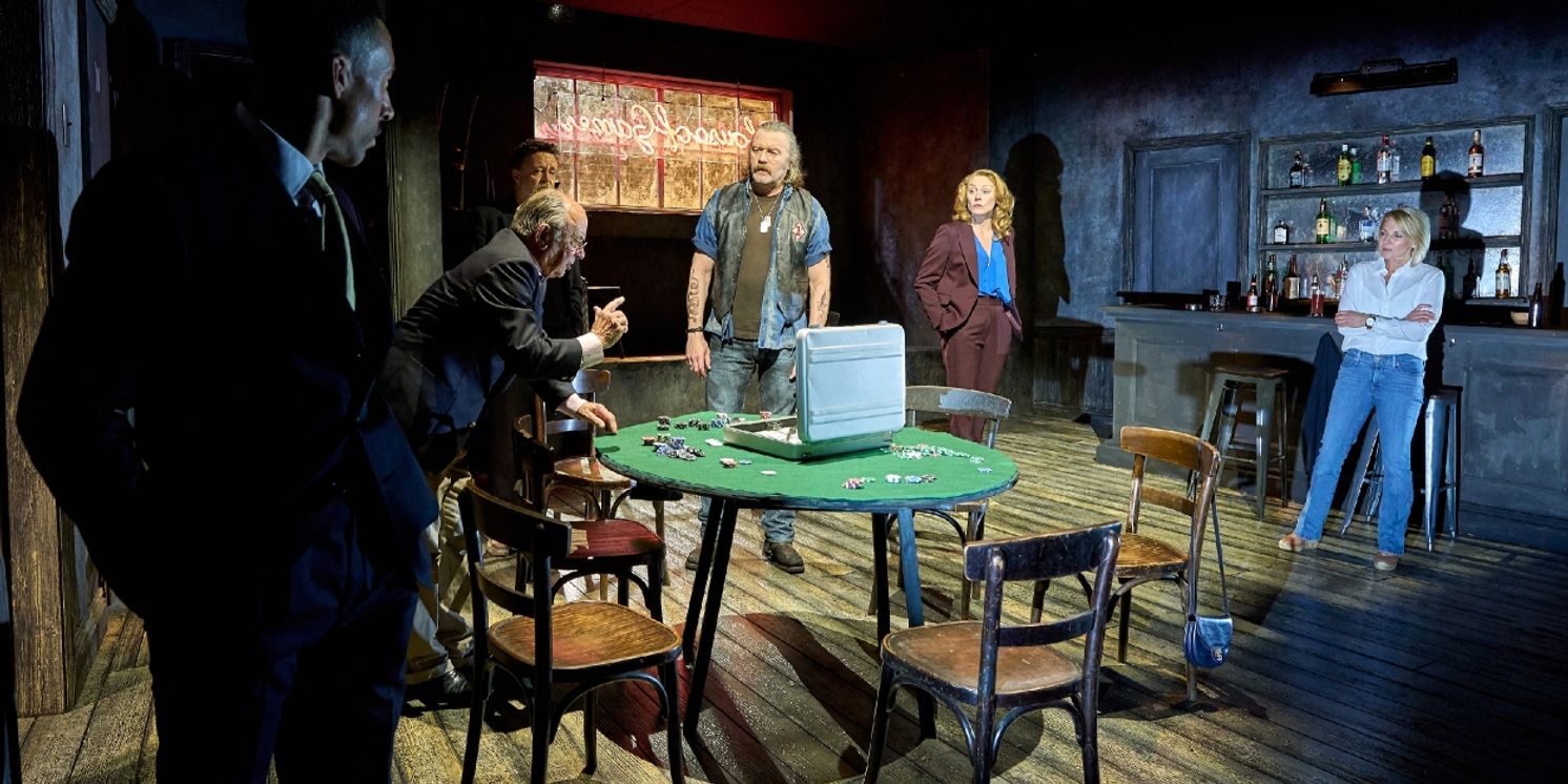 Review: HOUSE OF GAMES, Hampstead Theatre  Image
