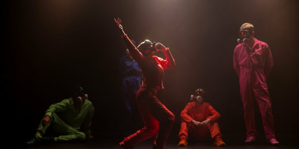 Review: HOW TO BUILD A UNIVERSE - EXTENDED PLAY (JAMAAL BURKMAR), The Place