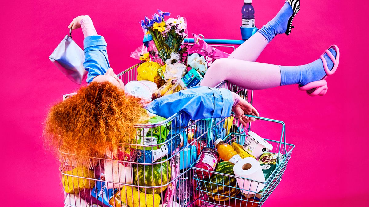 DUBLIN THEATRE FESTIVAL 2026: Review: HYSTERICALLY SHOPPING! TO SOME SORT OF END…, Samuel Beckett Theatre
