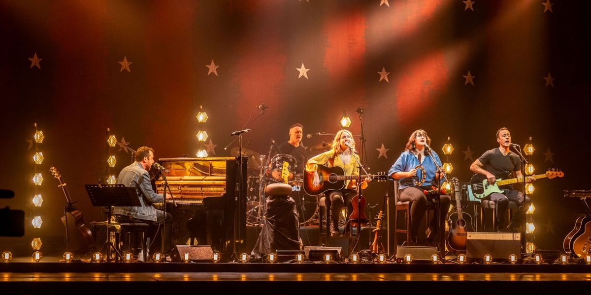 Review: INSIDE AMERICAN PIE at CAA Theatre