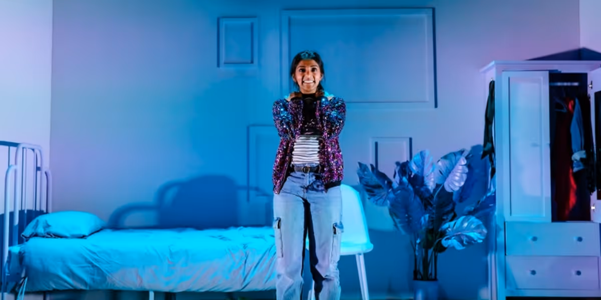 Review: INSTRUCTIONS FOR A TEENAGE ARMAGEDDON, Garrick Theatre
