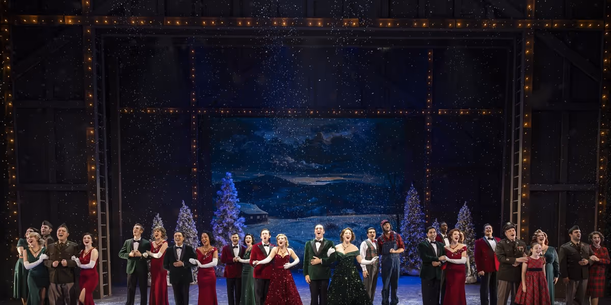 Review: IRVING BERLIN'S WHITE CHRISTMAS at Paramount Theatre Aurora, IL