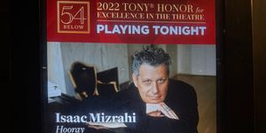 Review: Fashion Icon Isaac Mizrahi Plays 54 Below... Hooray!