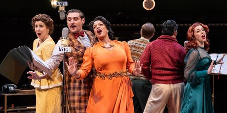 Review: IT'S A WONDERFUL LIFE: A LIVE RADIO PLAY at Stages Houston Photo