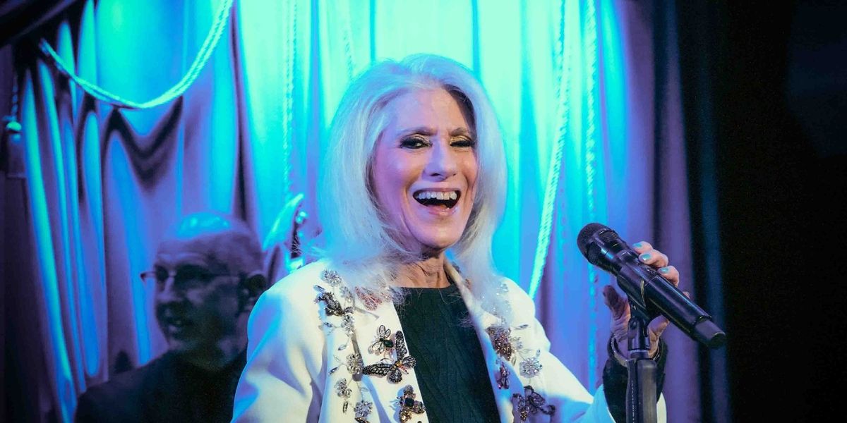 Review: Jamie deRoy Marks 35 Years of JAMIE DEROY & FRIENDS