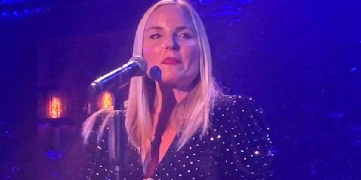 Review: Kerry Ellis Takes Over 54 Below