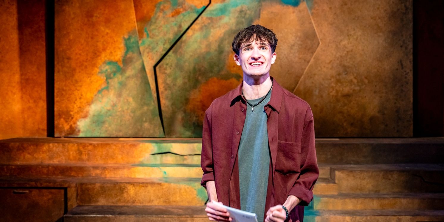 Review: KING OF PANGEA, King’s Head Theatre  Image