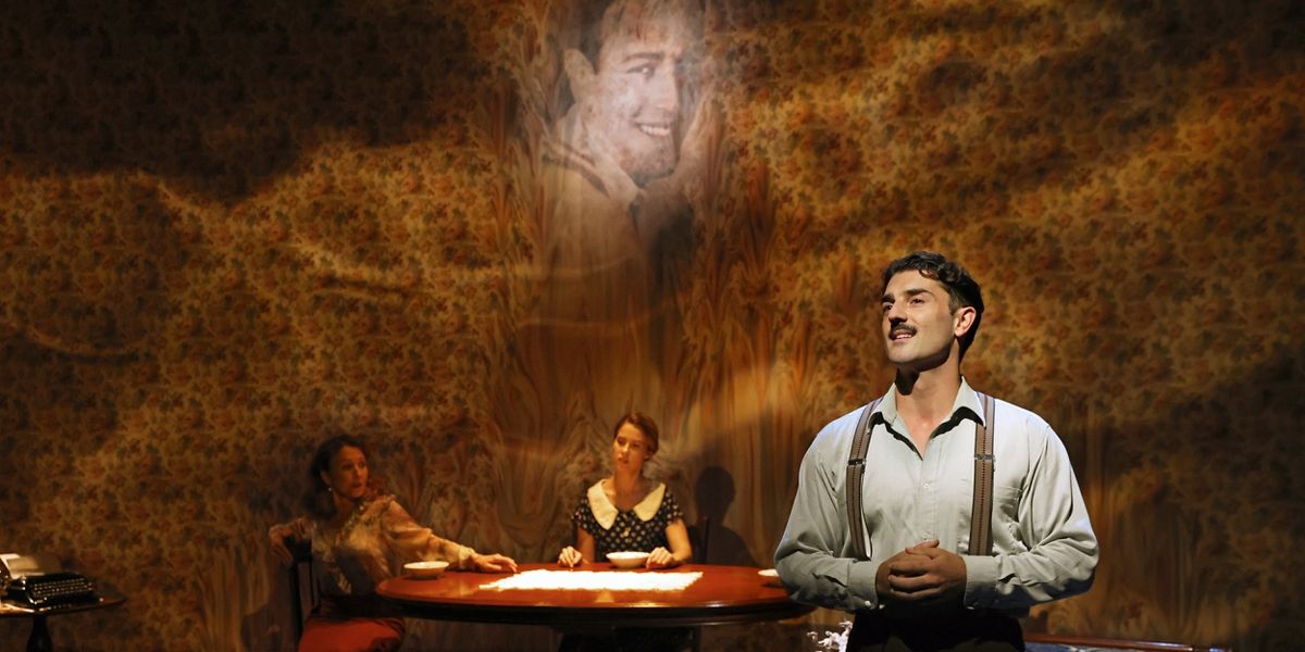 Review: THE GLASS MENAGERIE at Ensemble Theatre