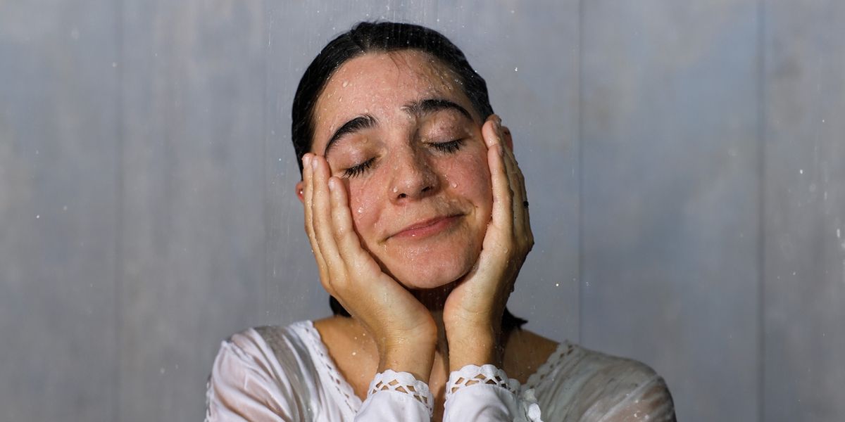Review: LARA RICOTE: LITTLE TINY WET SHOW (BAPTISM), Soho Theatre