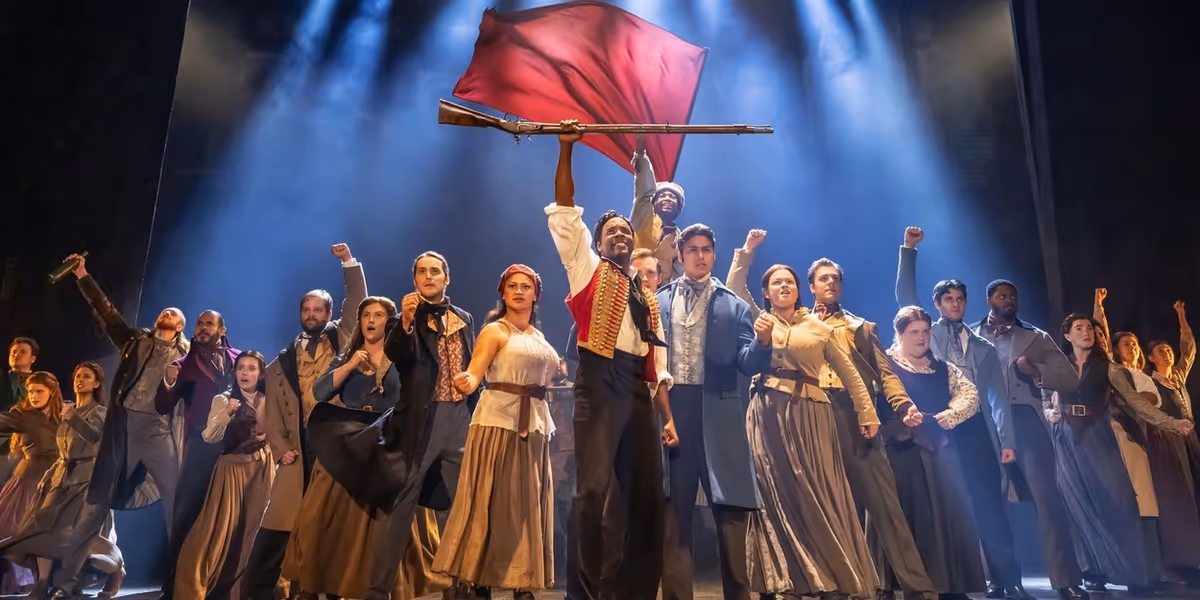 Review: LES MISÉRABLES Captivates Edmonton at The Northern Alberta Jubilee Auditorium