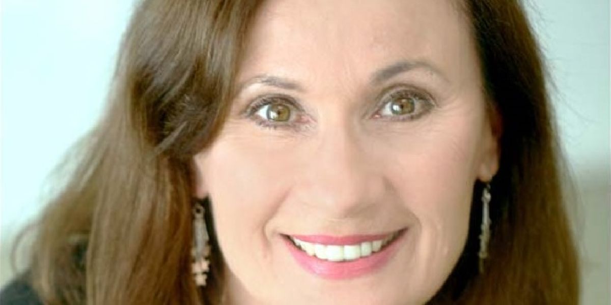 Review: LESLIE TINNARO: BACK TO BEFORE at CVRep