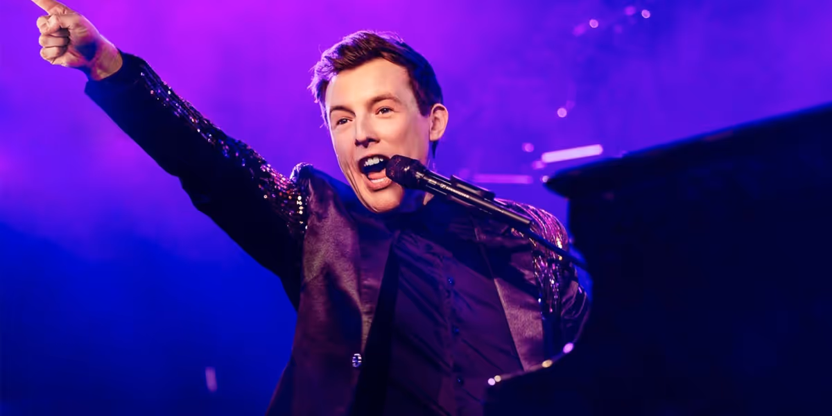Review: LIAM COOPER'S KING OF THE KEYS at Crown Theatre