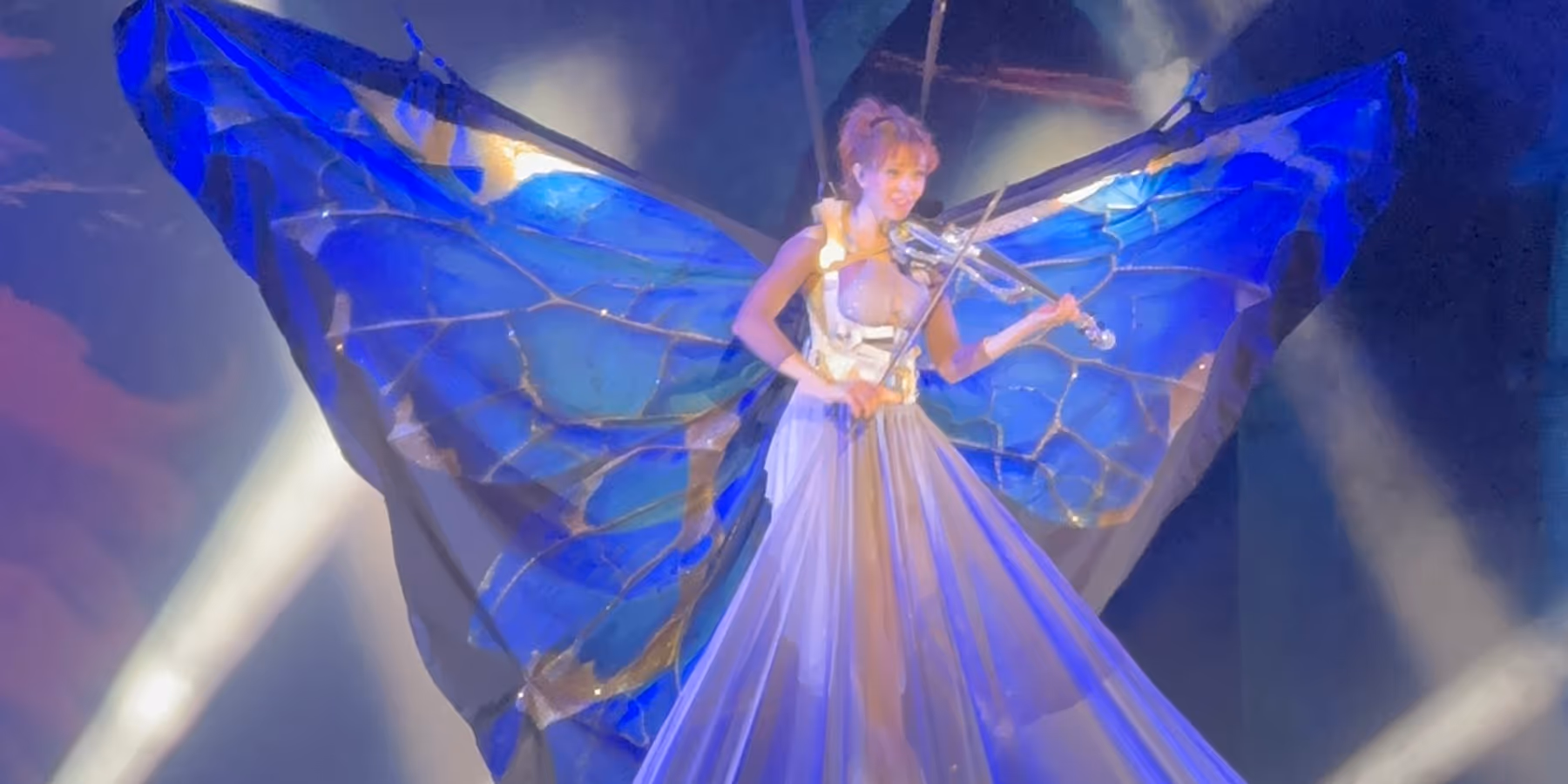 Review: LINDSEY STIRLING’S DUALITY TOUR at Acrisure Amphitheater