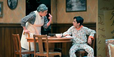 Review: LOST IN YONKERS at Center Rep Photo
