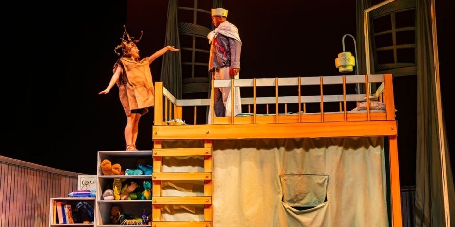 Review: LOVE YOU FOREVER AND MORE MUNSCH at Young People's Theatre  Image