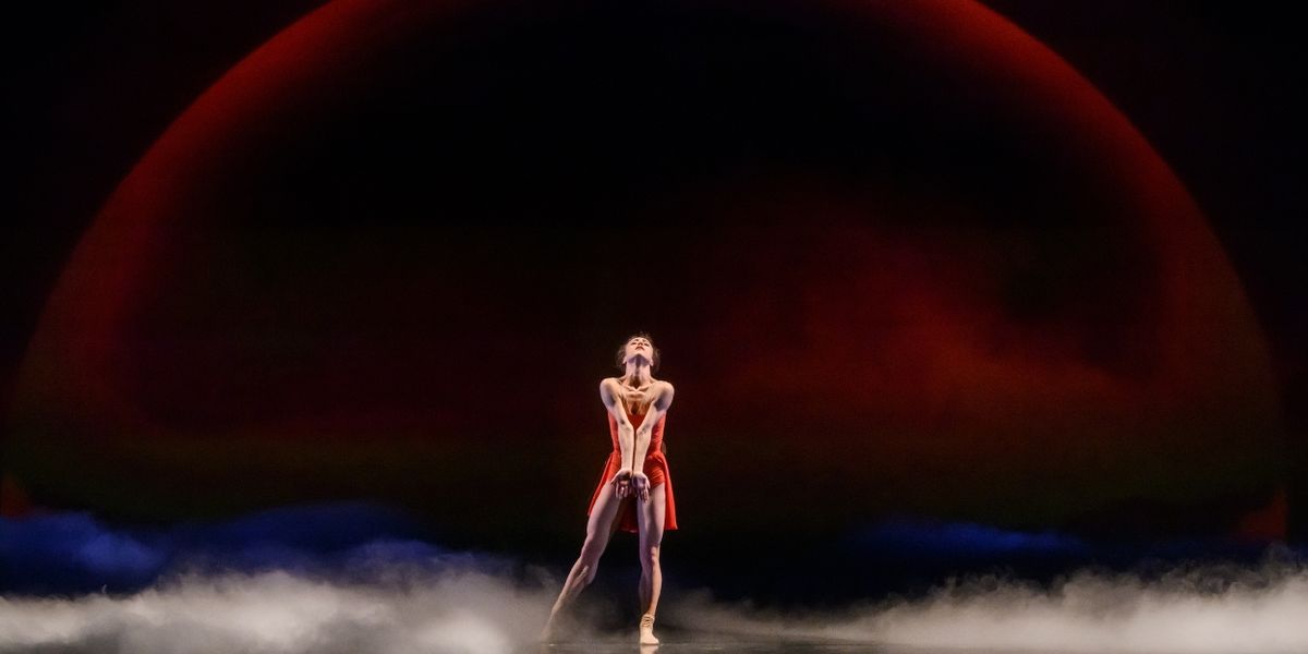 Review: LUNA, Sadler's Wells