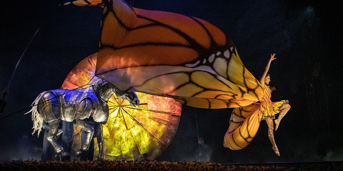 Review: Cirque du Soleil’s LUZIA Dazzles Ottawa With a Waking Dream of Mexico