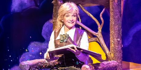 Review: Laughs Fly High in PETER PAN GOES WRONG at La Mirada Photo